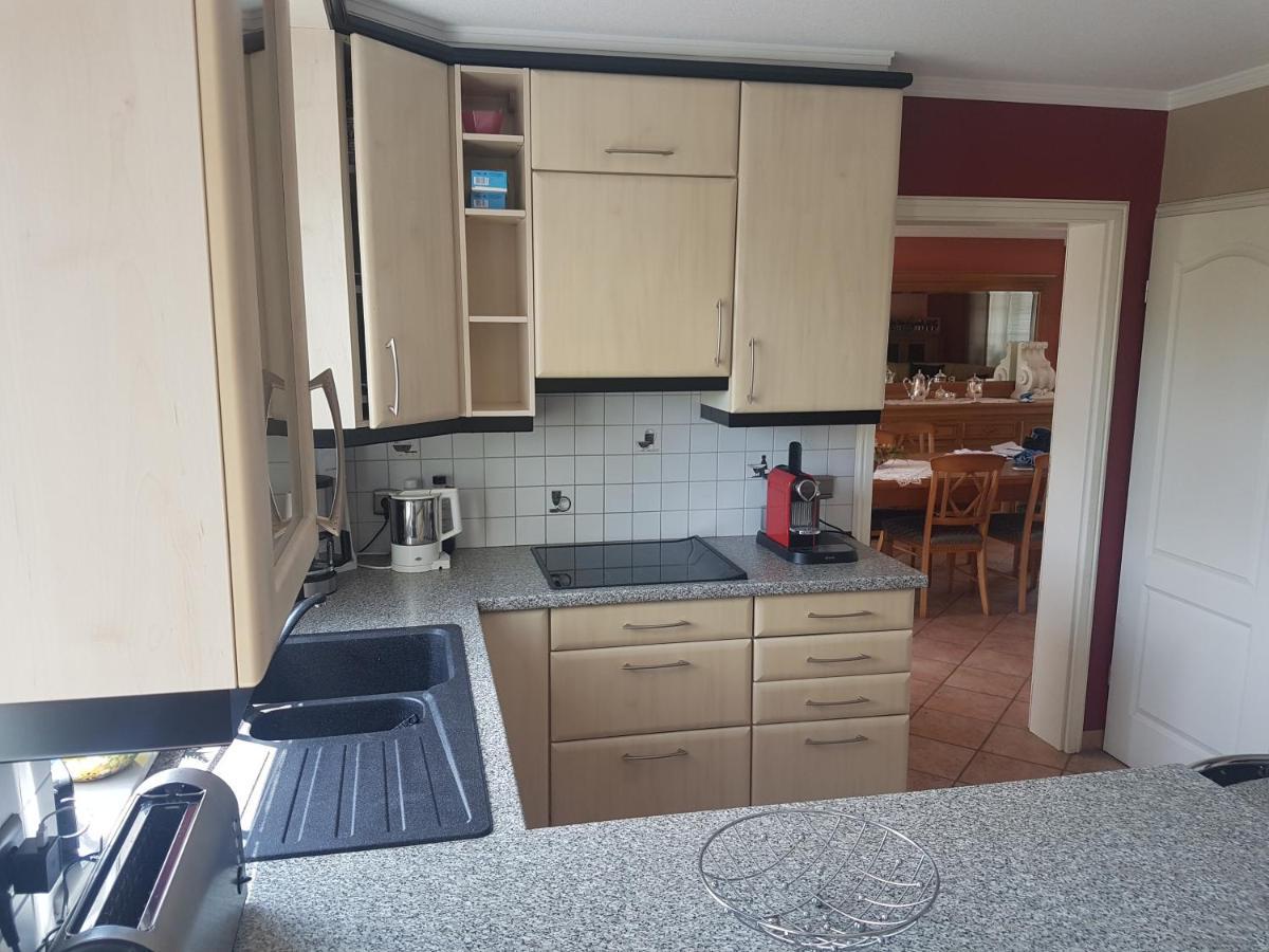 Lindenhaus Apartment Weywertz ภายนอก รูปภาพ
